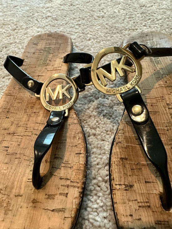 Michael Kors Black Patent Thong Sandals with Gold MK Medallions - Picture 3 of 3